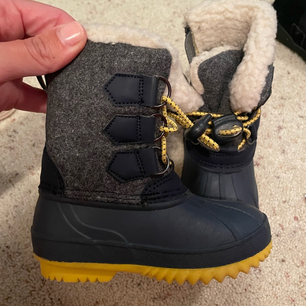Warm and fuzzy snow boots for toddlers